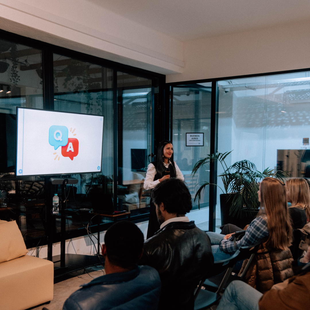 How to Acquire The First Customers: The Bullseye Framework - Mar 26th